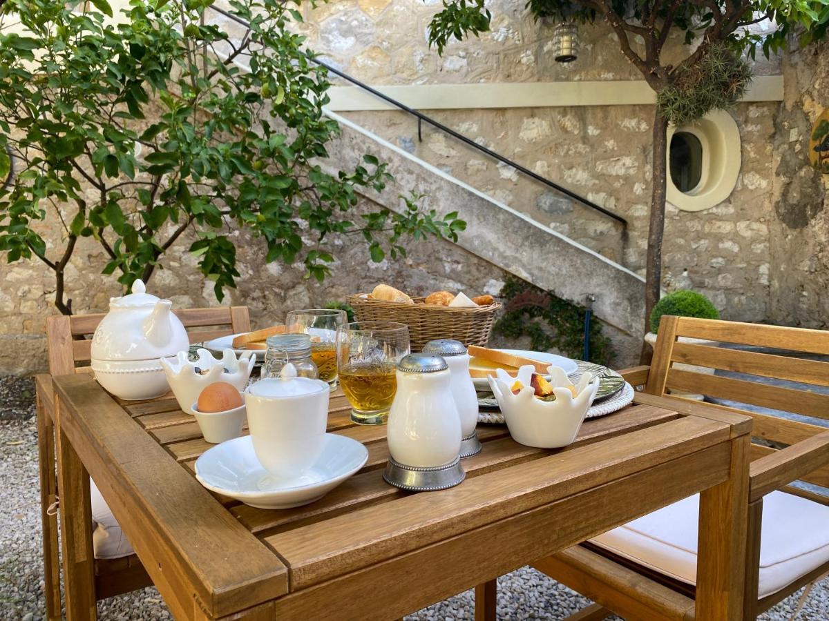 Le Jardin D'Elma Bed and Breakfast Vence Eksteriør billede